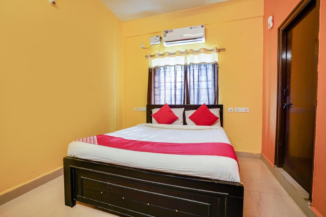 Oyo 70286 Svr Grand Hyderabad Exterior photo
