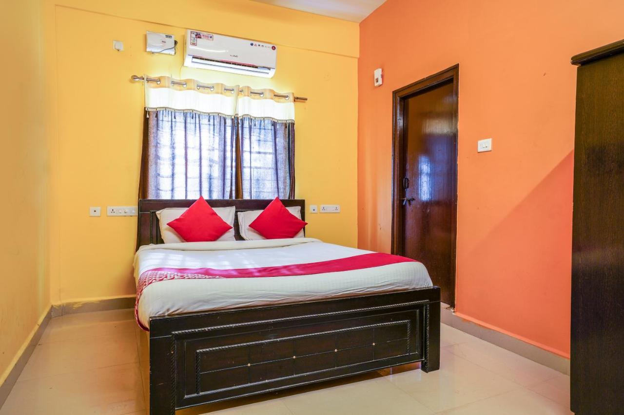 Oyo 70286 Svr Grand Hyderabad Exterior photo