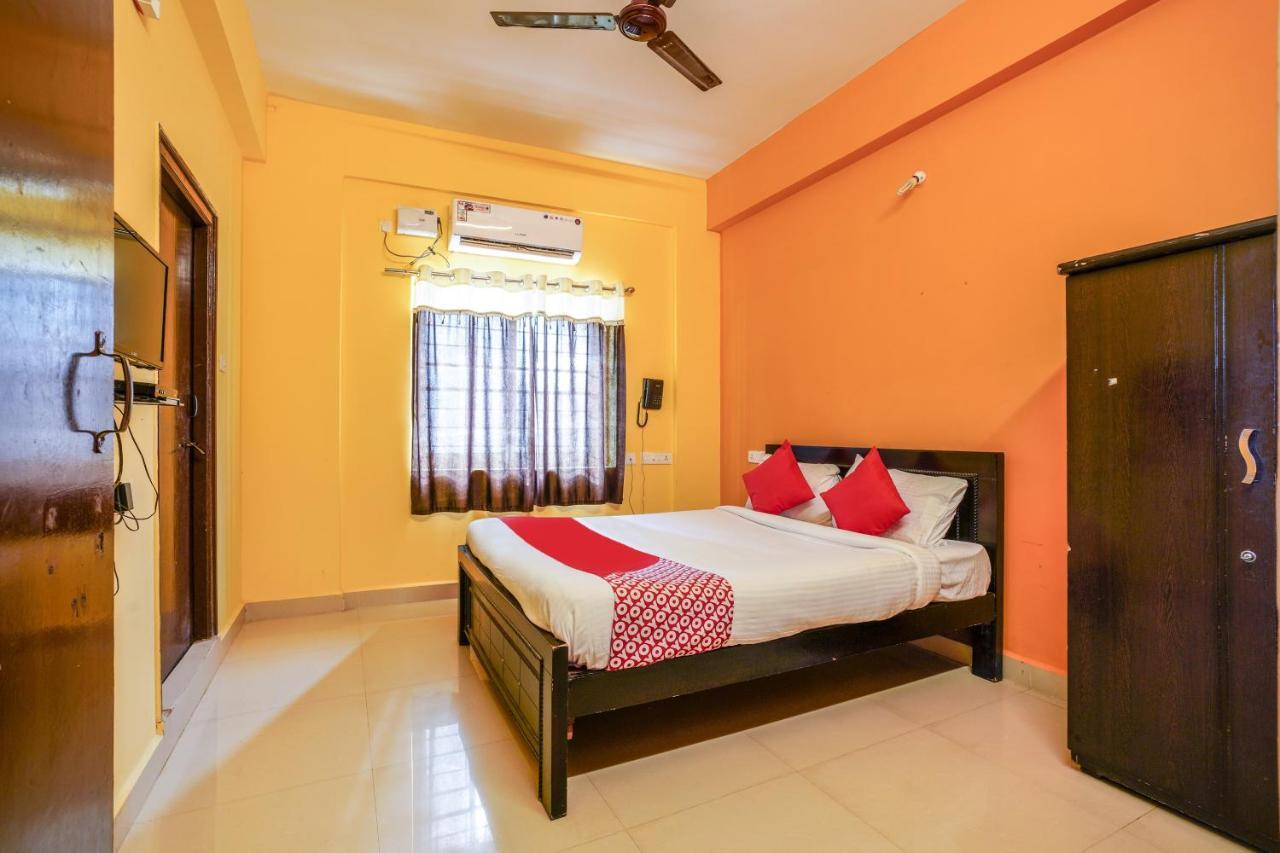 Oyo 70286 Svr Grand Hyderabad Exterior photo